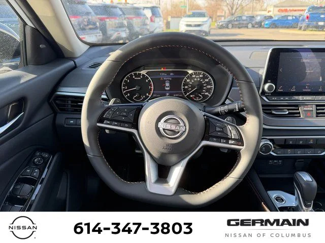 2025 Nissan Altima SR - Photo 19