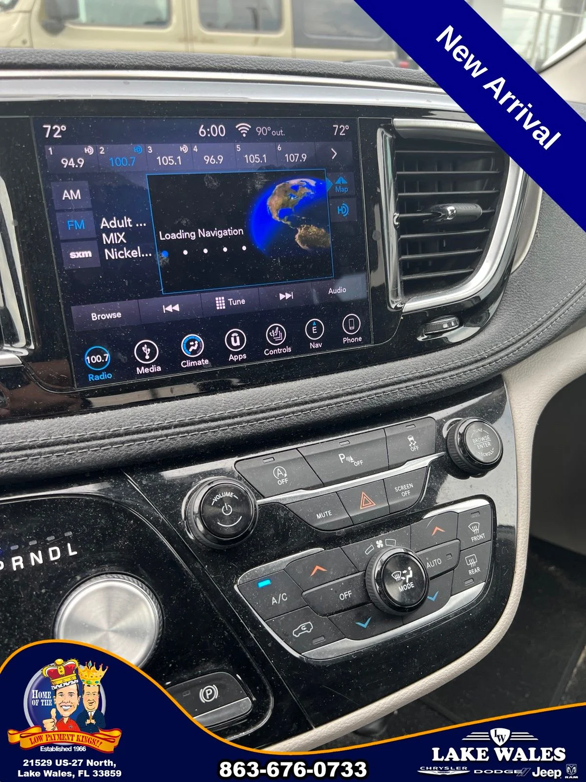 Certified Used 2018 White Chrysler Limited image 5