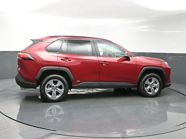 Used 2025 Red Toyota XLE image 8