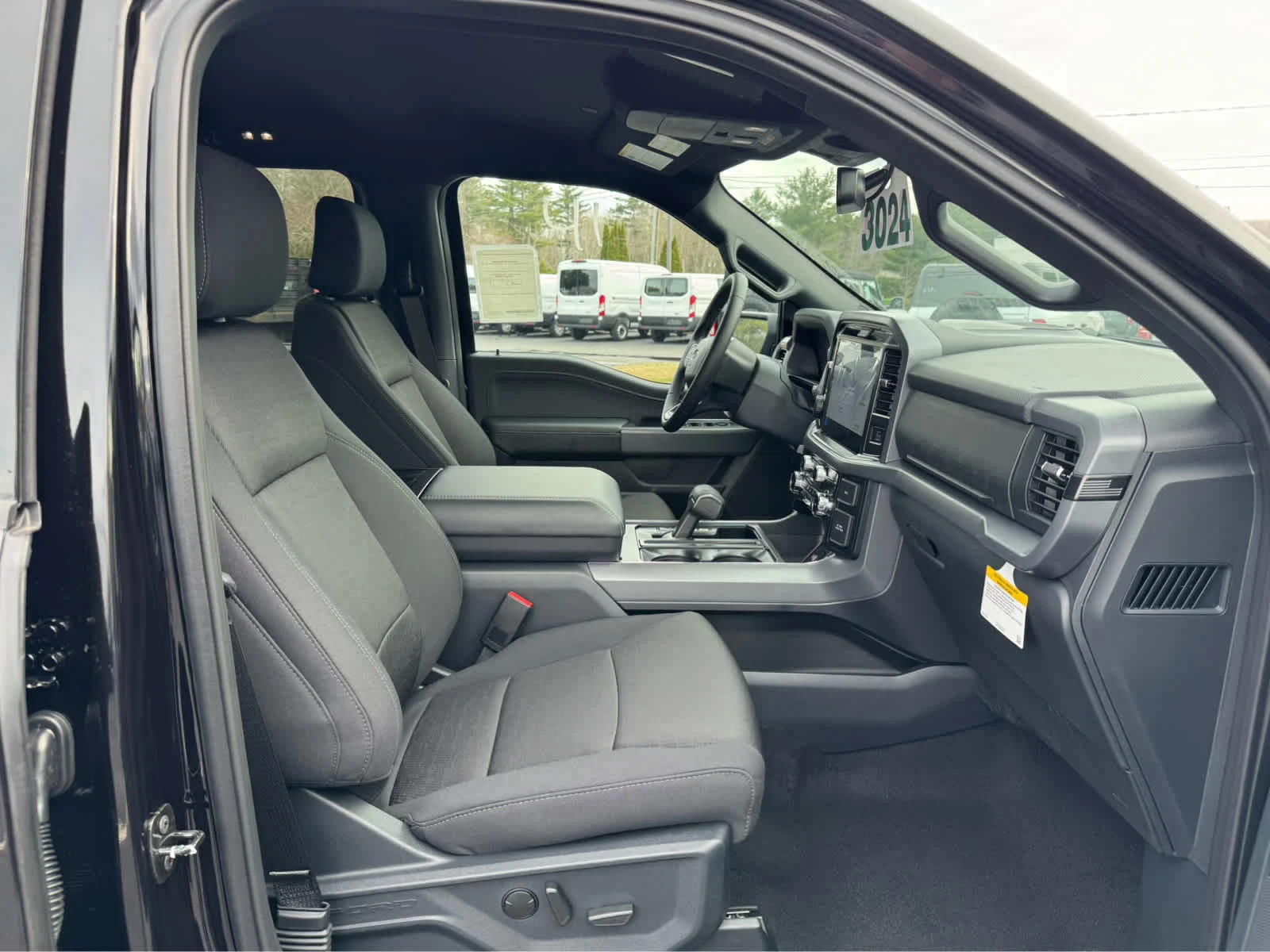 2026 Ford F-150 XLT - Photo 13