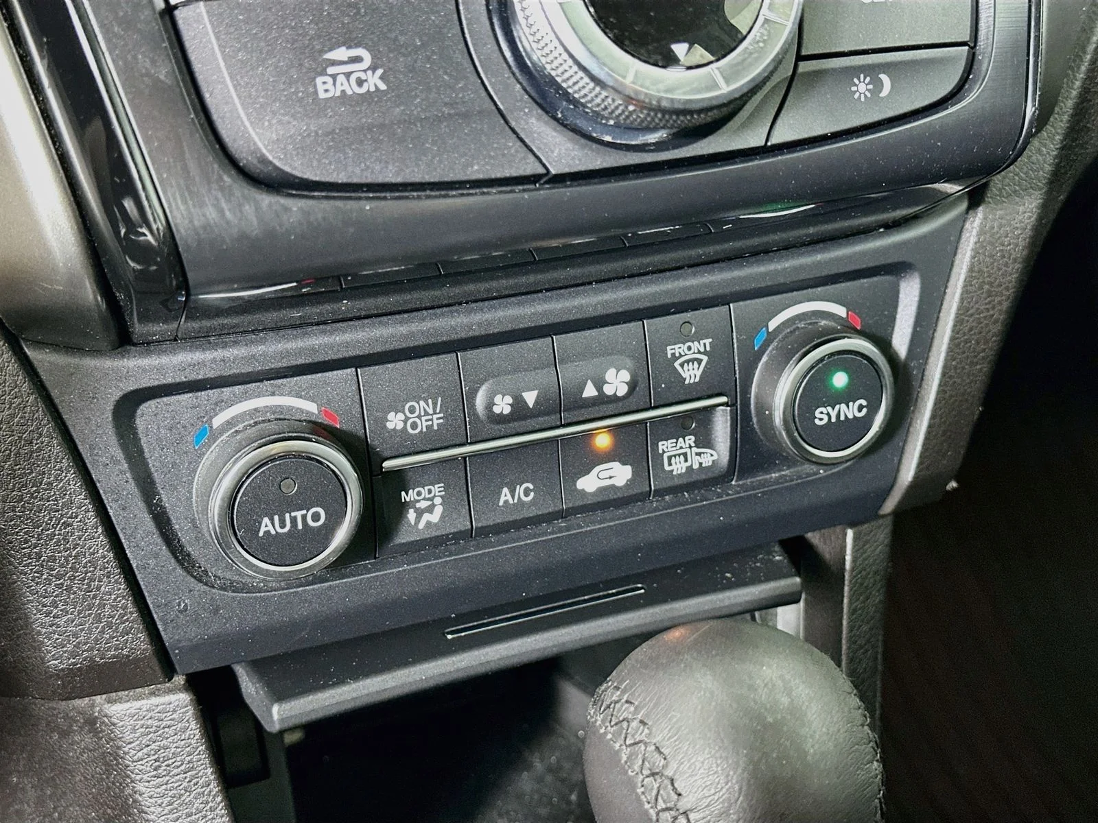 Used 2019  Acura  image 27