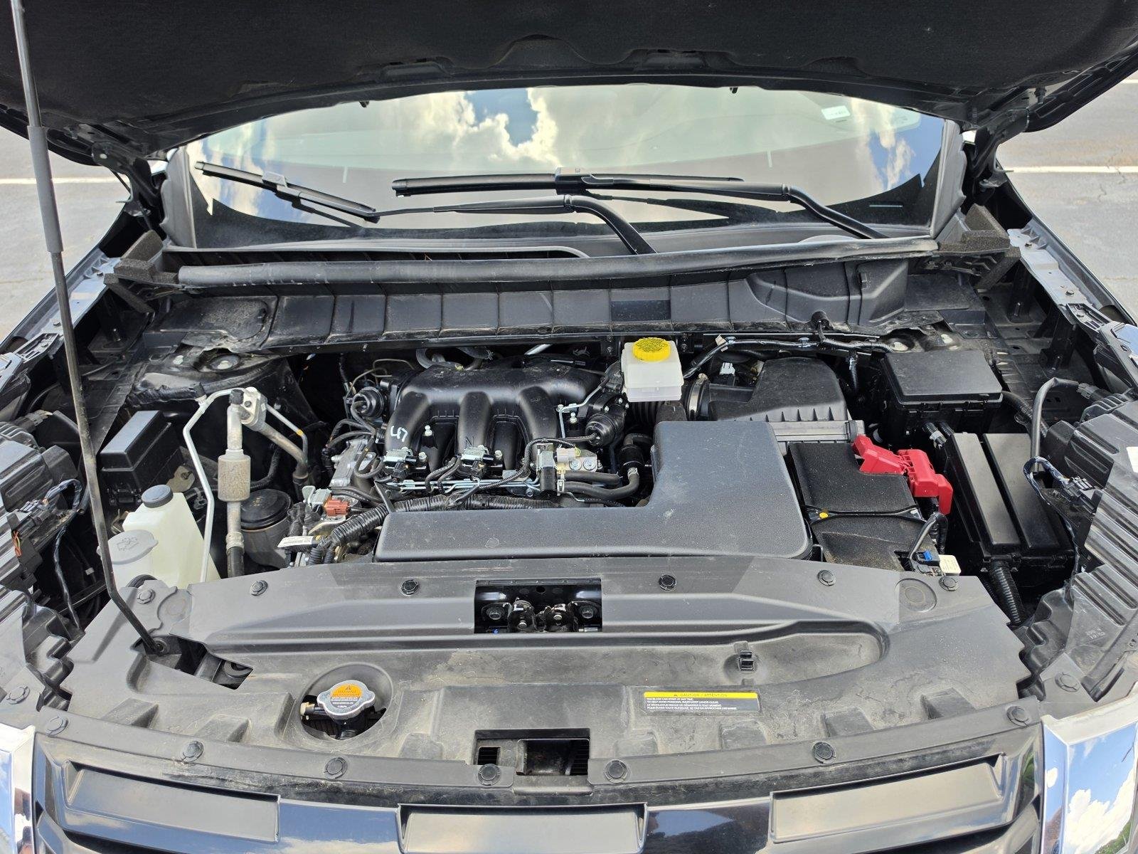 Used 2025 Super Black Nissan SV image 30