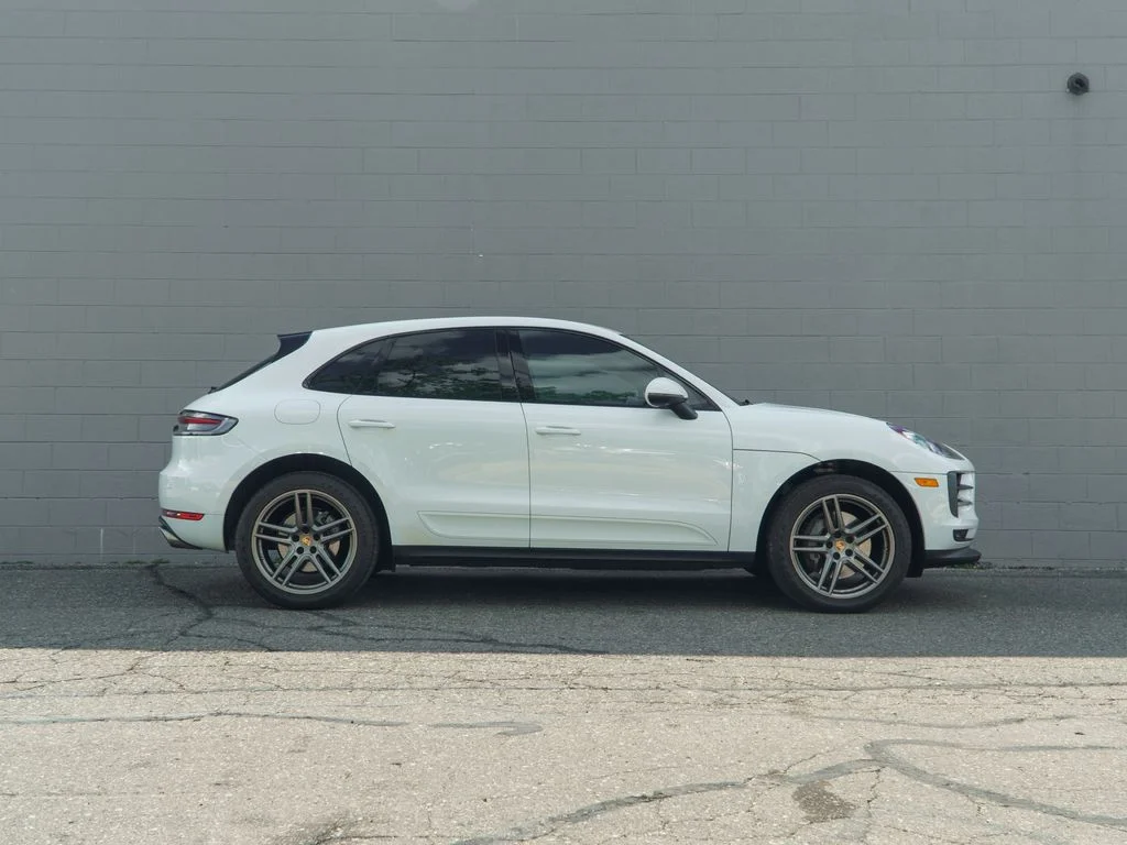 Used 2019  Porsche S image 8