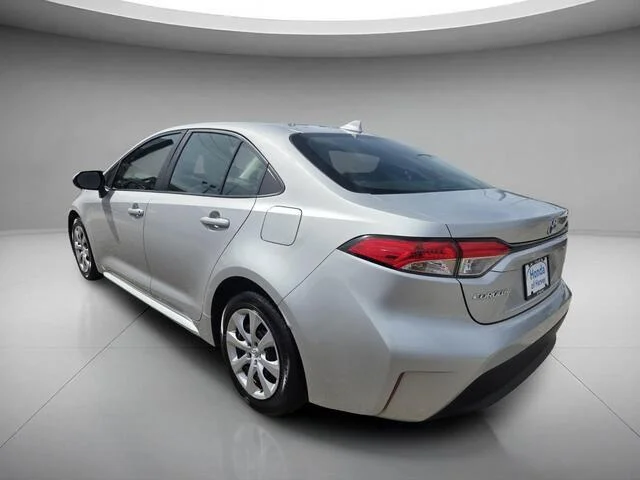 Used 2023 Classic Silver Metallic Toyota LE image 3