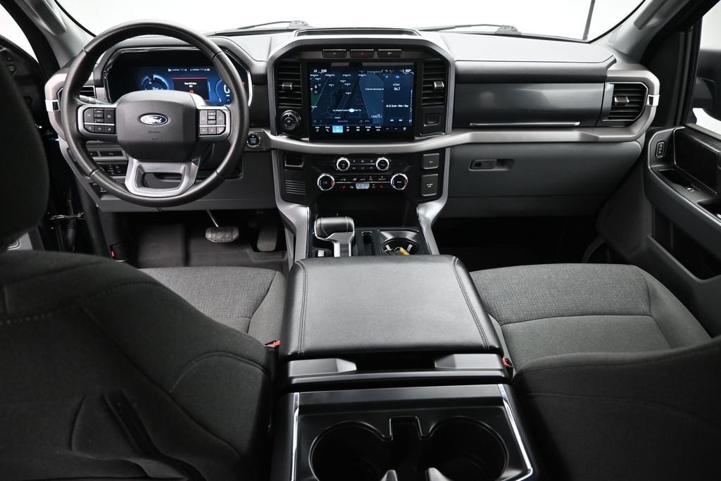 Used 2024 Blue Ford XLT image 21