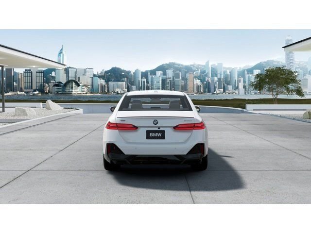 New 2027 Mineral White Metallic BMW 530i xDrive image 5
