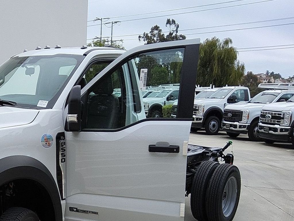 2025 Ford F-550 Super Duty Chassis Cab XL - Photo 26
