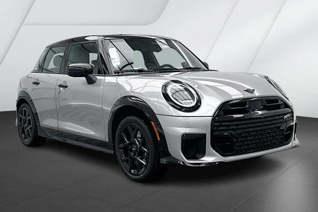New 2026 MINI Hardtop 4 Door Cooper S Hatchback in Omaha #X04136