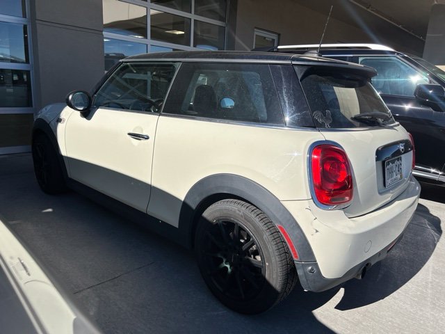 Used 2019 White MINI  image 4