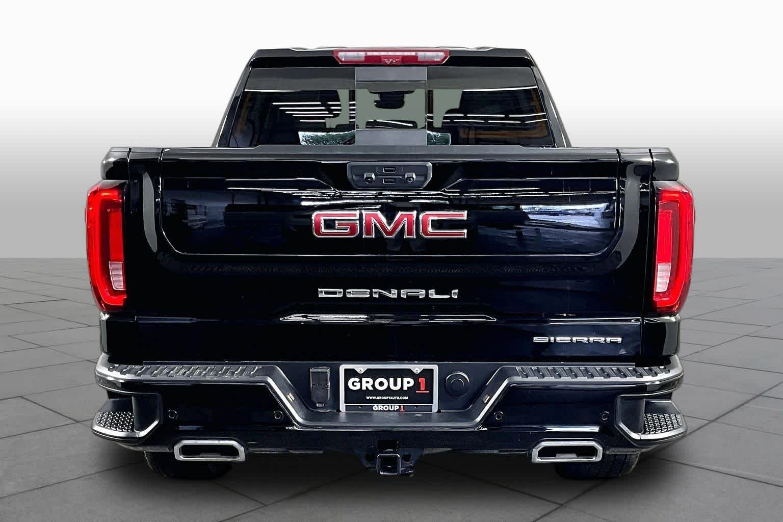 Certified Used 2025 Onyx Black GMC Denali image 5