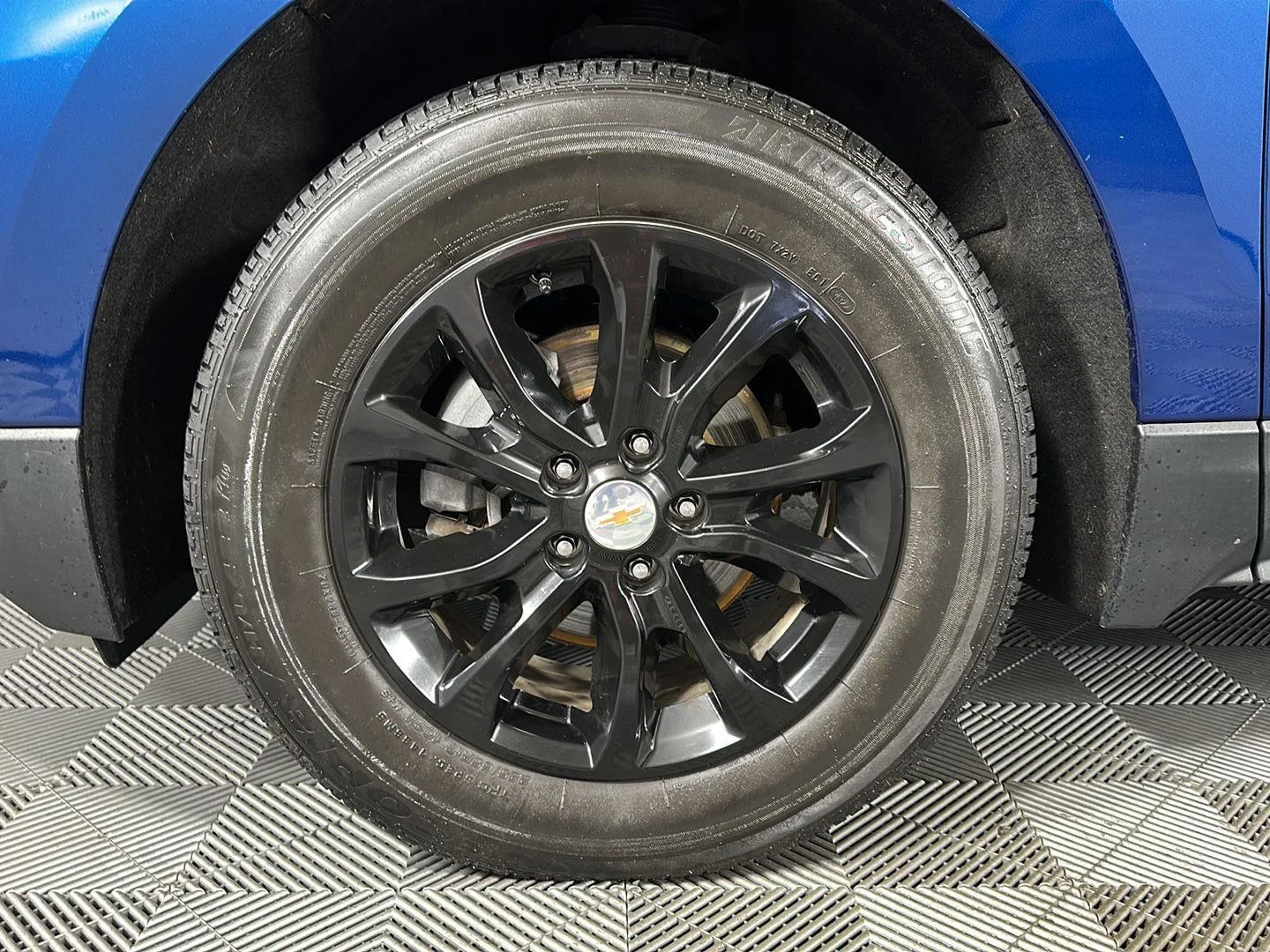 Used 2020 Pacific Blue Metallic Chevrolet LT image 12