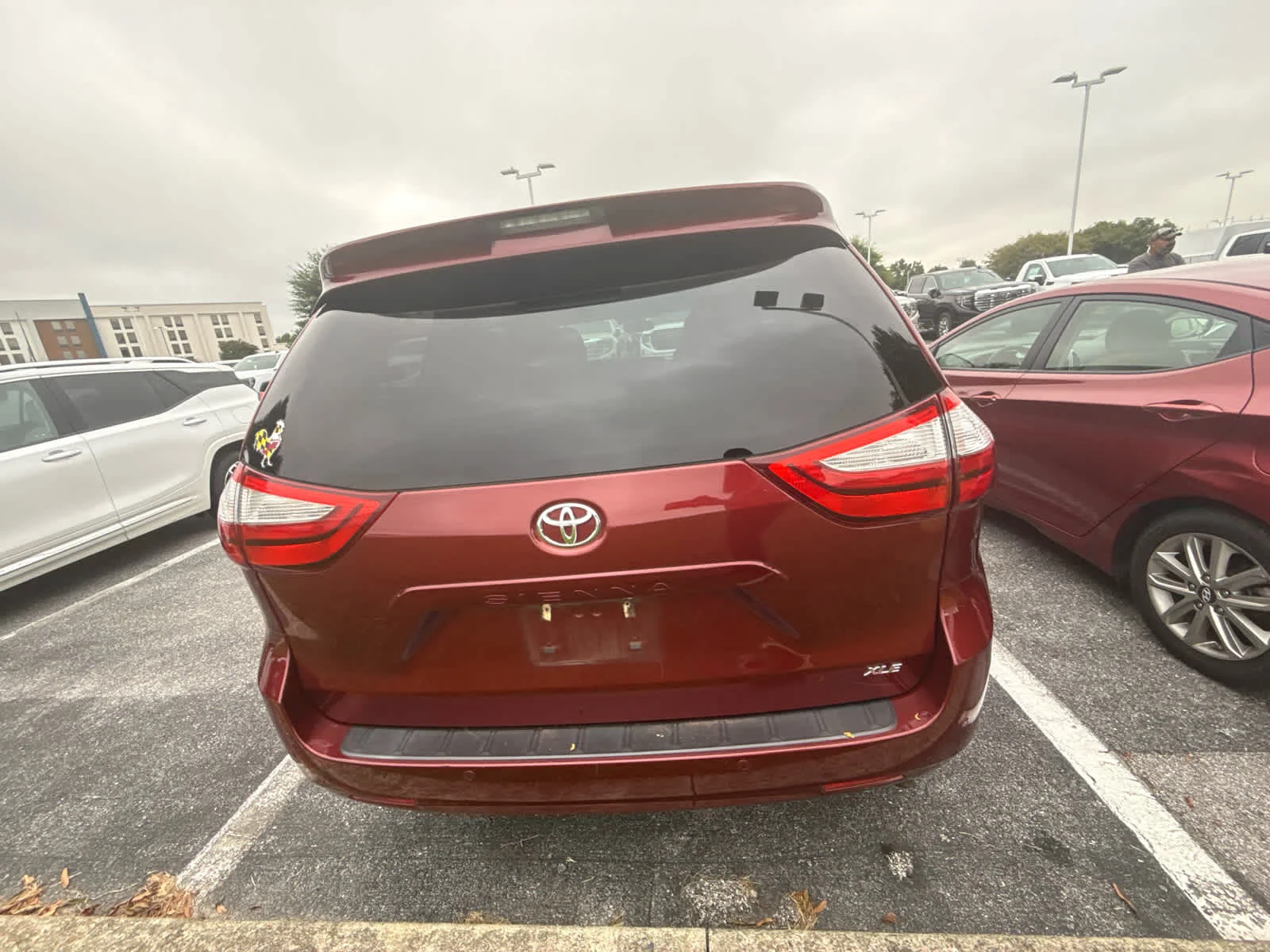Used 2016 Salsa Red Pearl Toyota XLE image 6