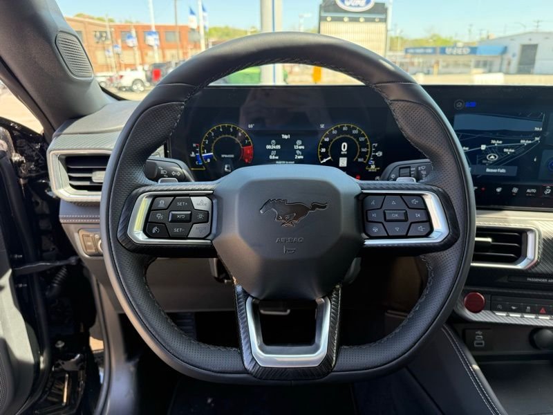 2025 Ford Mustang GT Premium Convertible - Photo 22