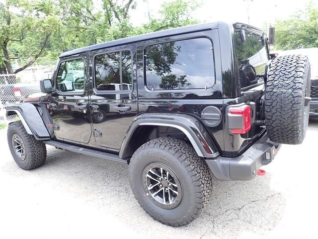 New 2026 Black Clearcoat Jeep Rubicon X image 3