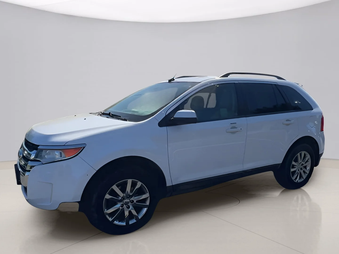 Used 2014 White Ford SEL FWD image 4