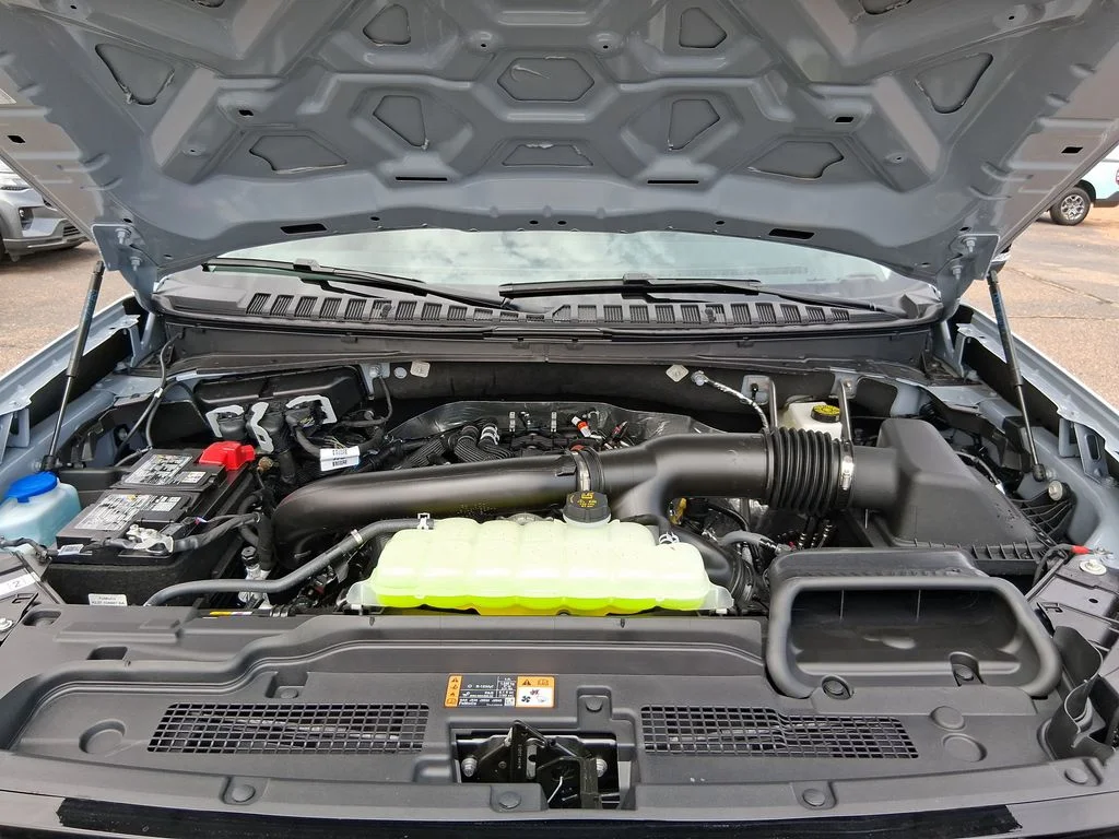 New 2027 Glacier Gray Metallic Tri-Coat Ford MAX Active image 20