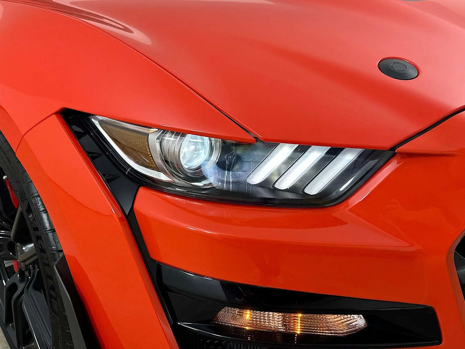Used 2022 Orange Ford  image 10