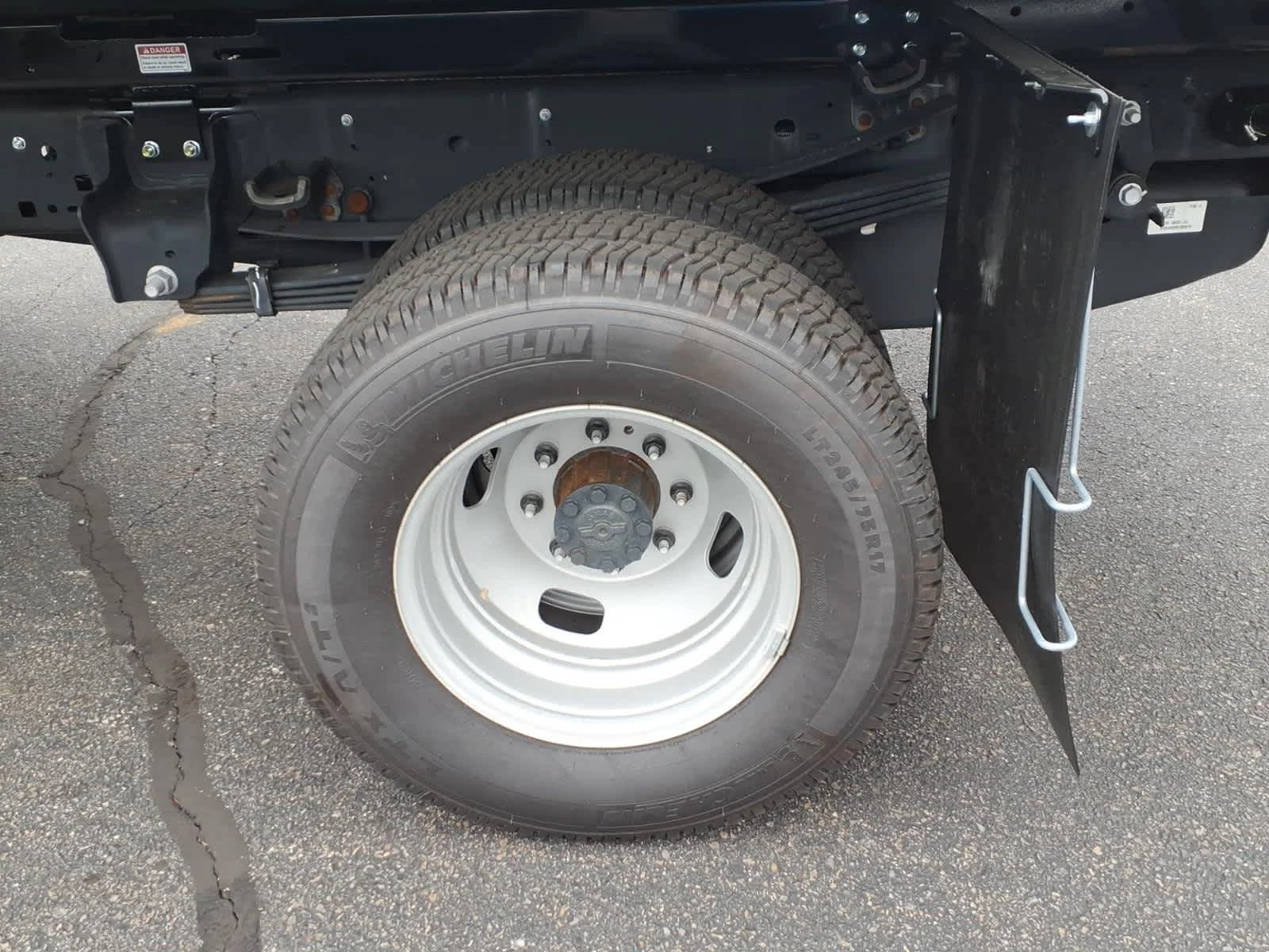 2026 Ford F-350 Super Duty Chassis Cab XL - Photo 30