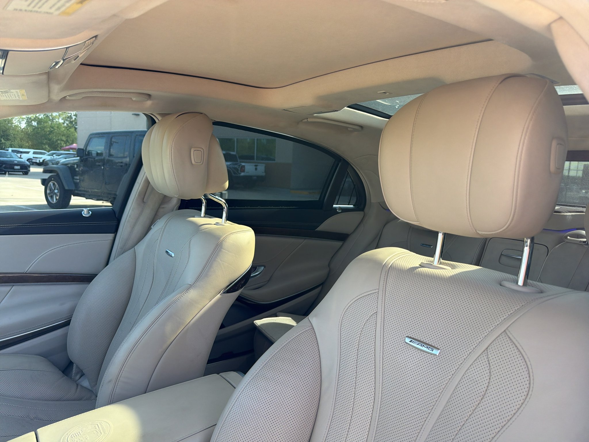 Used 2015 designo Diamond White Mercedes-Benz S63 AMG® image 10