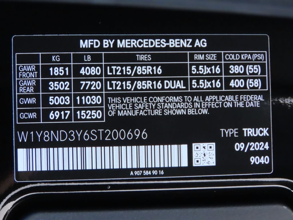 Used 2025  Mercedes-Benz Cargo 170 WB image 31