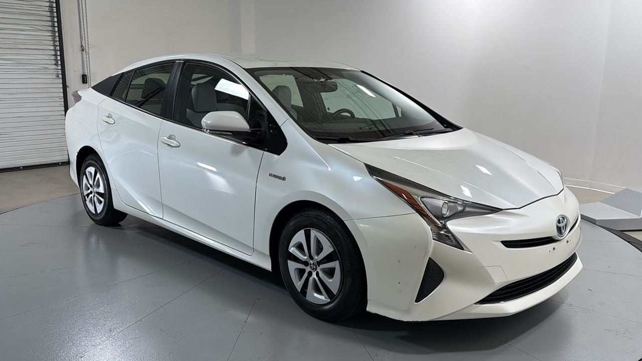 Used 2016 White Toyota Four image 3