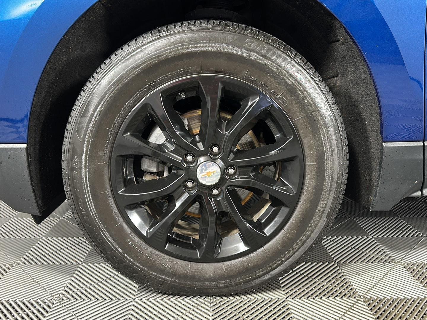 Used 2020 Pacific Blue Metallic Chevrolet LT image 12