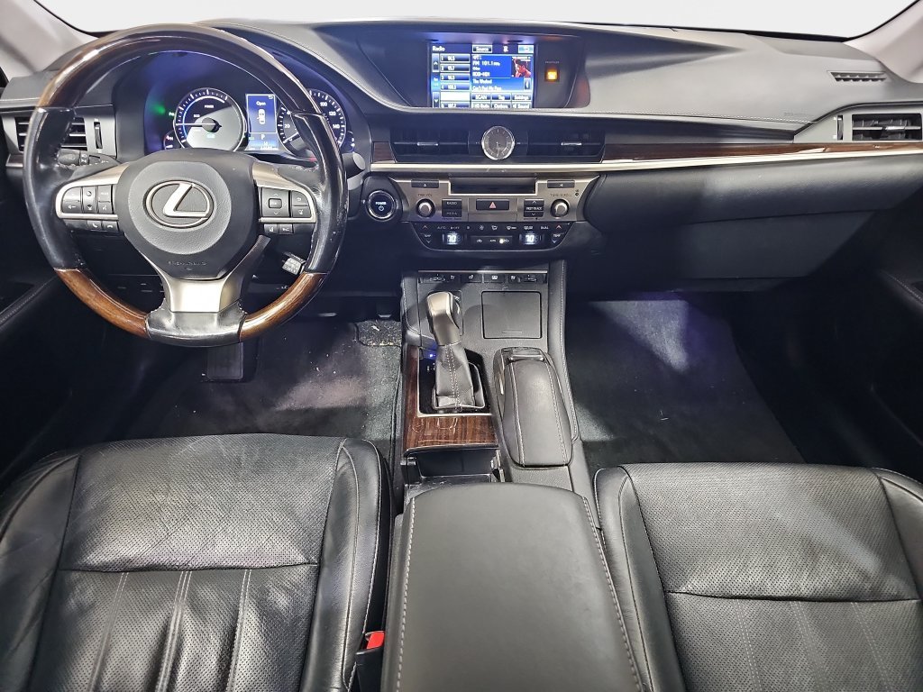 Used 2016 Gray Lexus 300h image 10