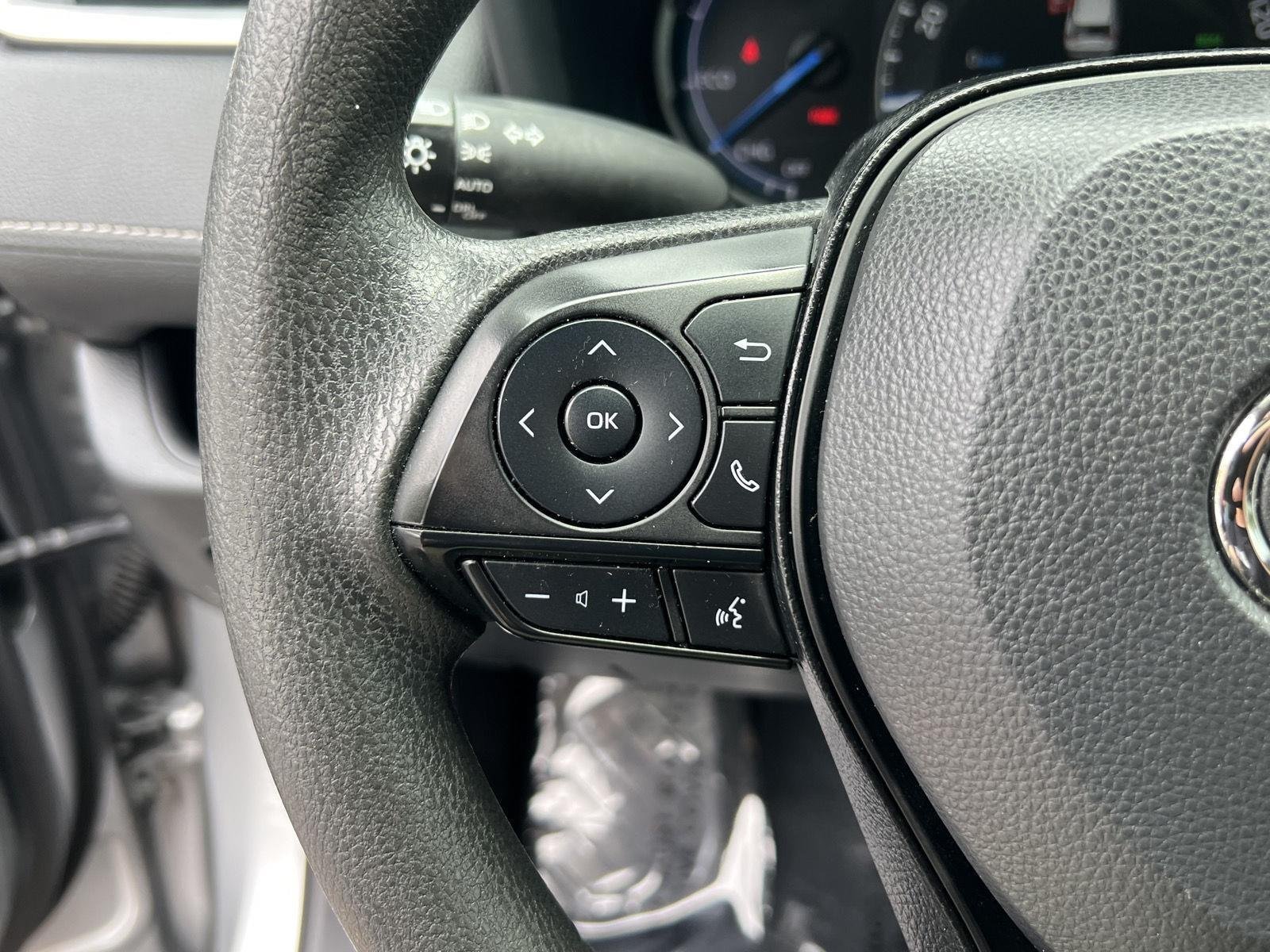 Used 2024 Silver Sky Metallic Toyota XLE image 32