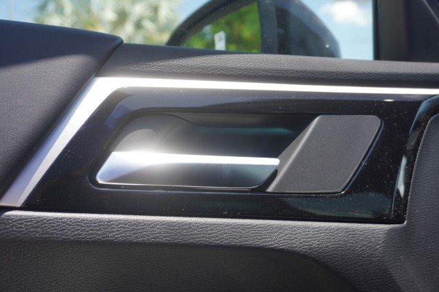 New 2026 Black Diamond Mitsubishi SE image 15