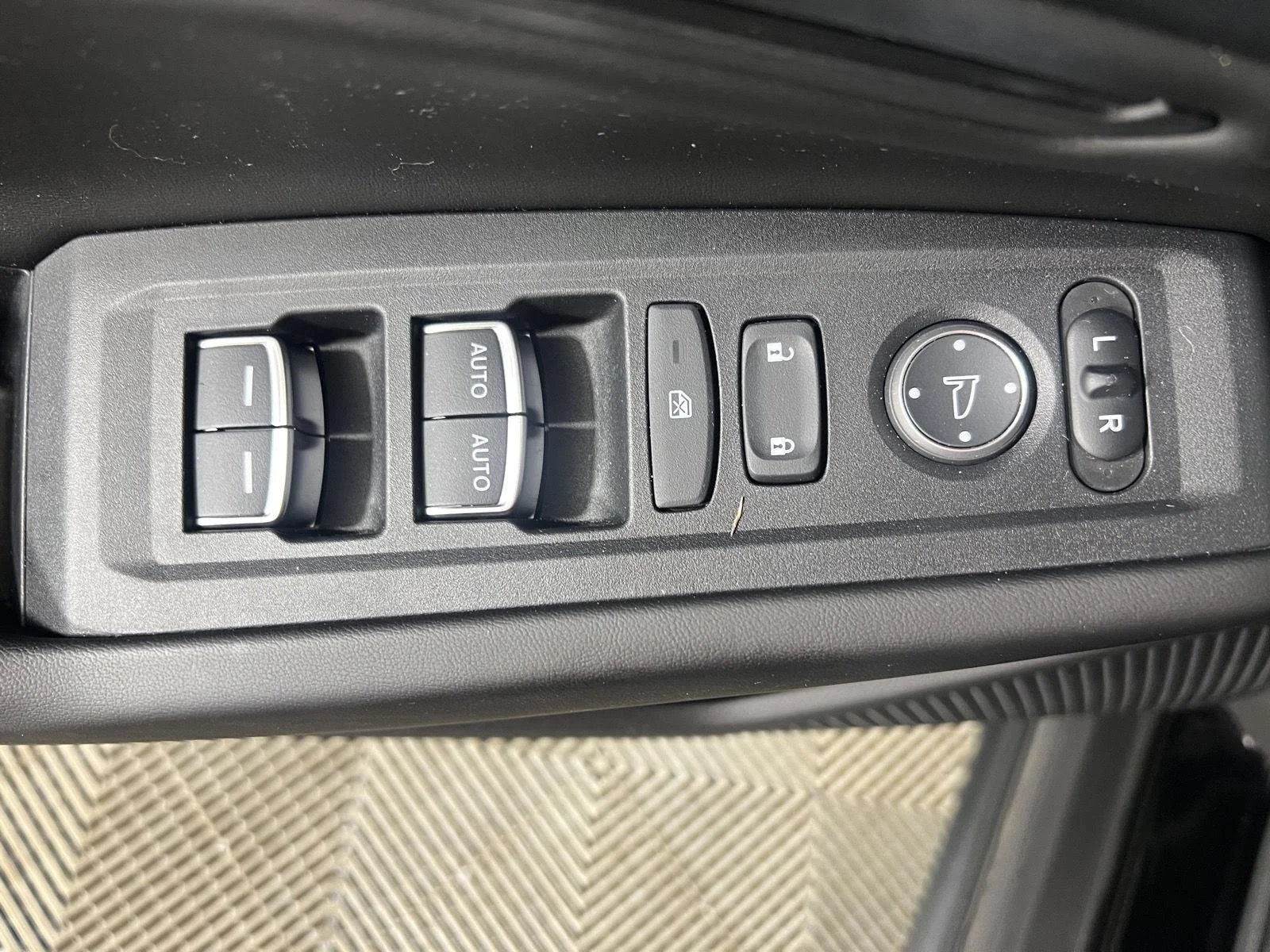 Used 2023 Crystal Black Pearl Honda EX image 39
