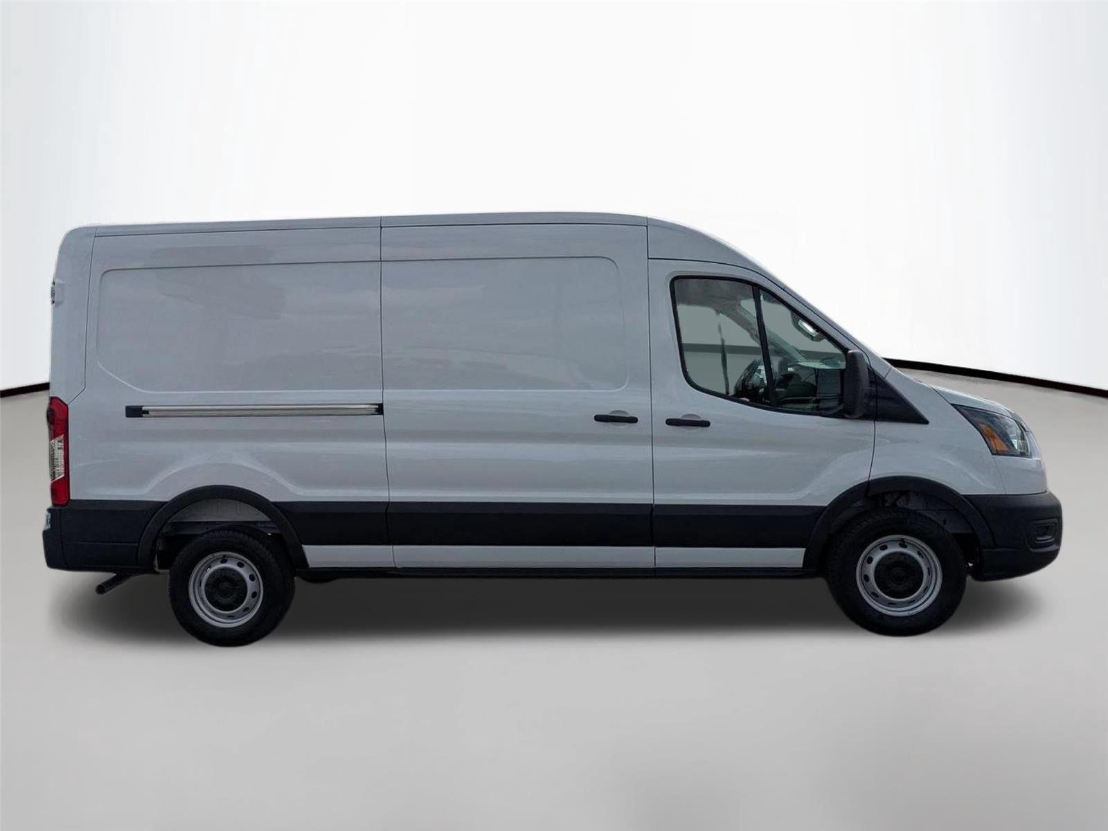 New 2026 Oxford White Ford Cargo Van image 4