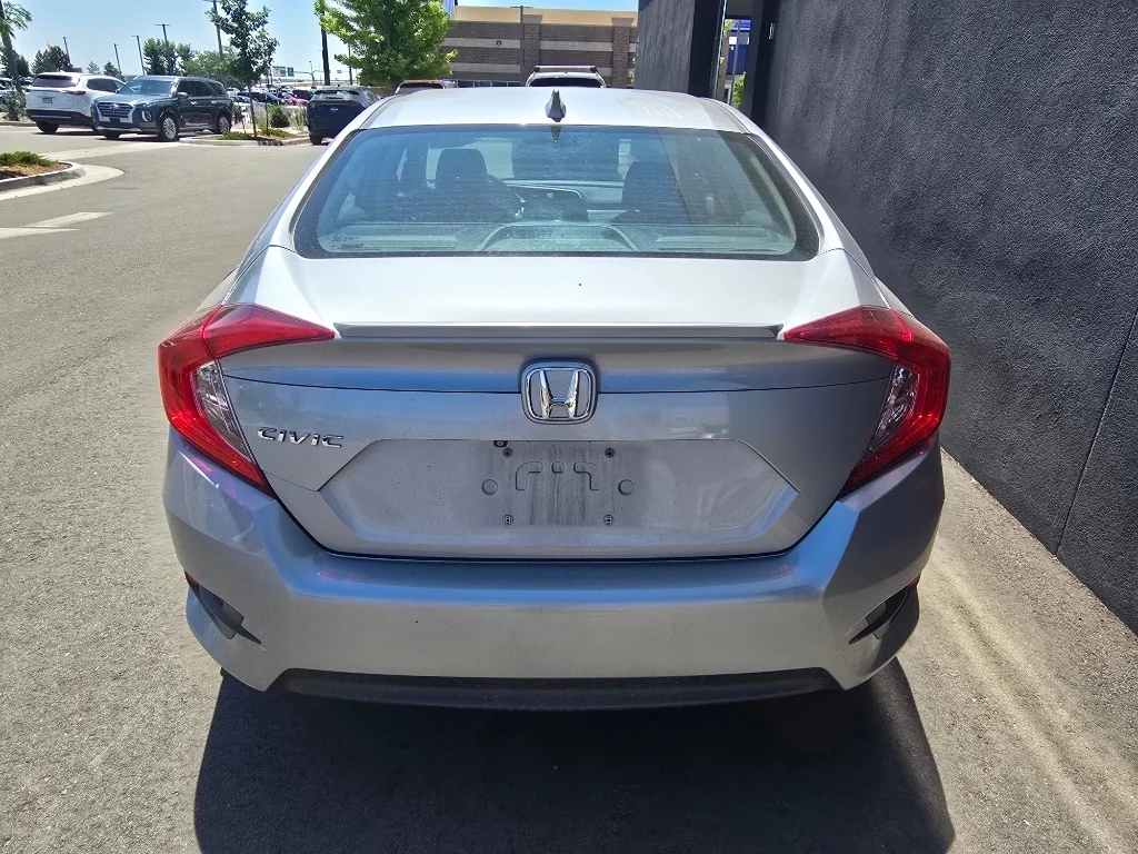 Used 2016 Lunar Silver Metallic Honda EX-T image 13