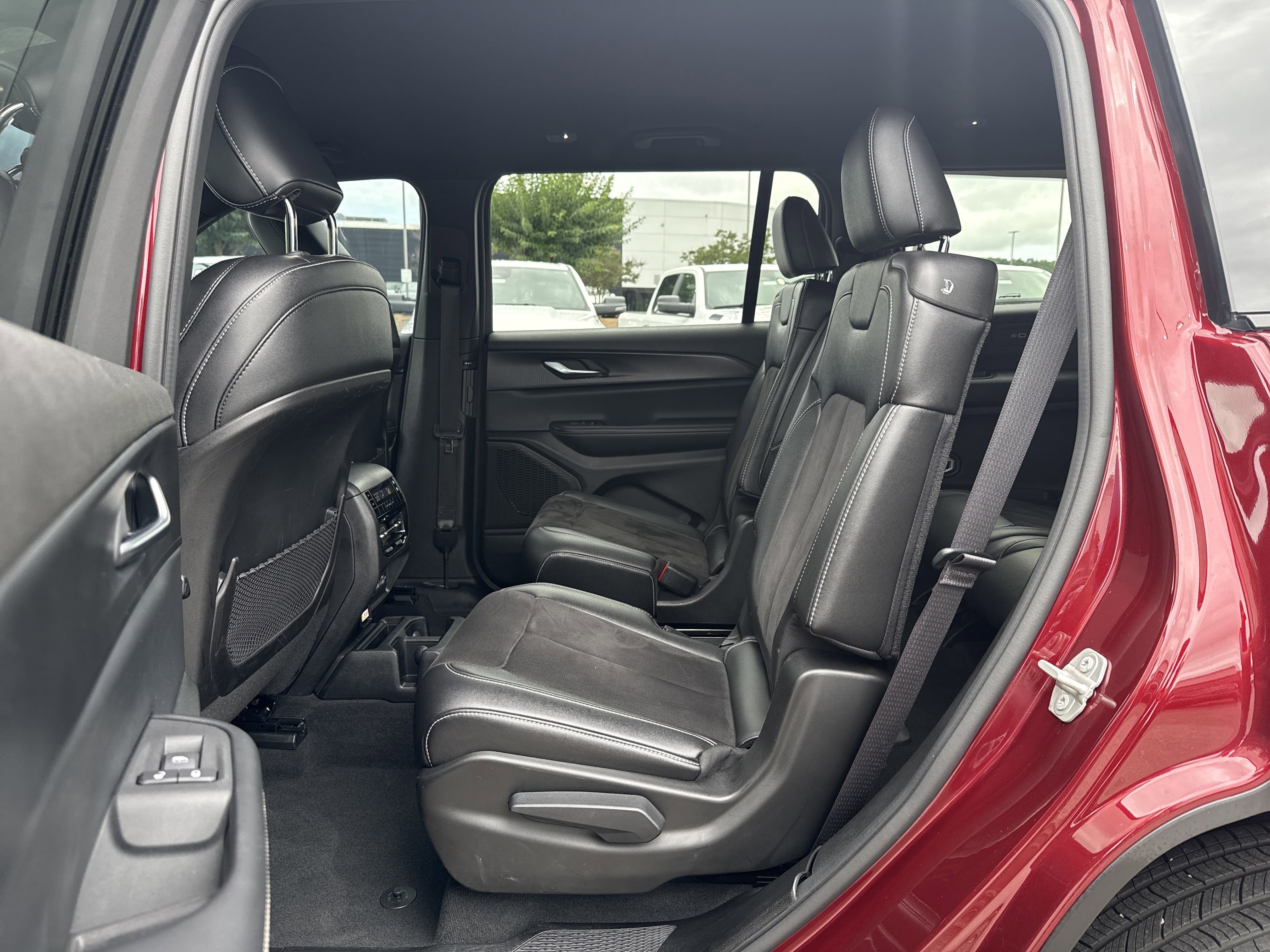 Used 2024 Velvet Red Pearlcoat Jeep Altitude image 23