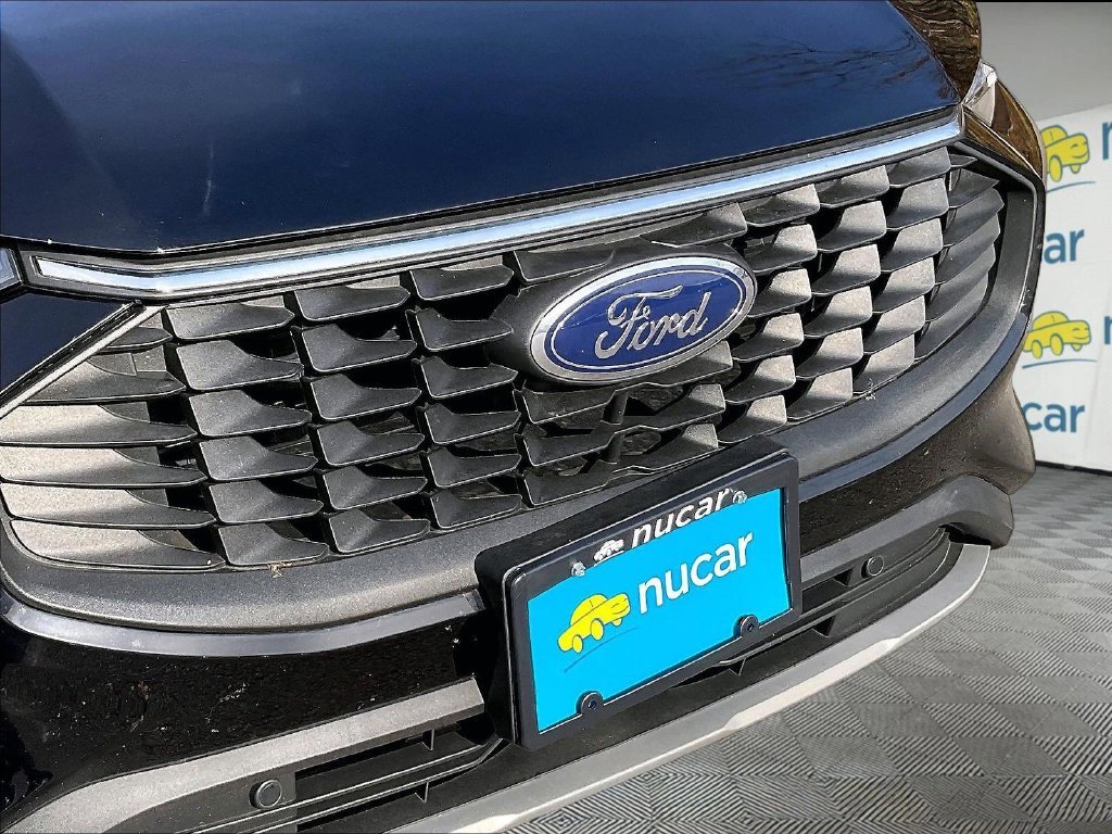 Used 2025 Black Ford Active image 29