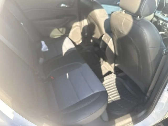 Used 2025 White Chevrolet LT image 29