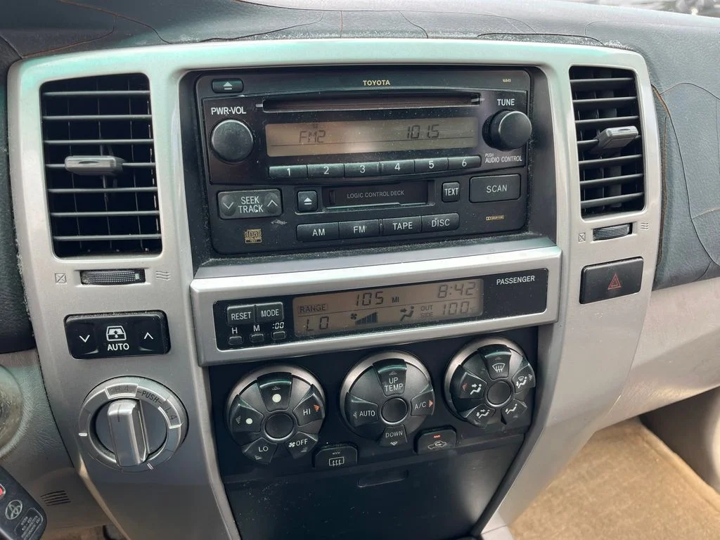 Used 2004 Titanium Metallic Toyota SR5 image 8