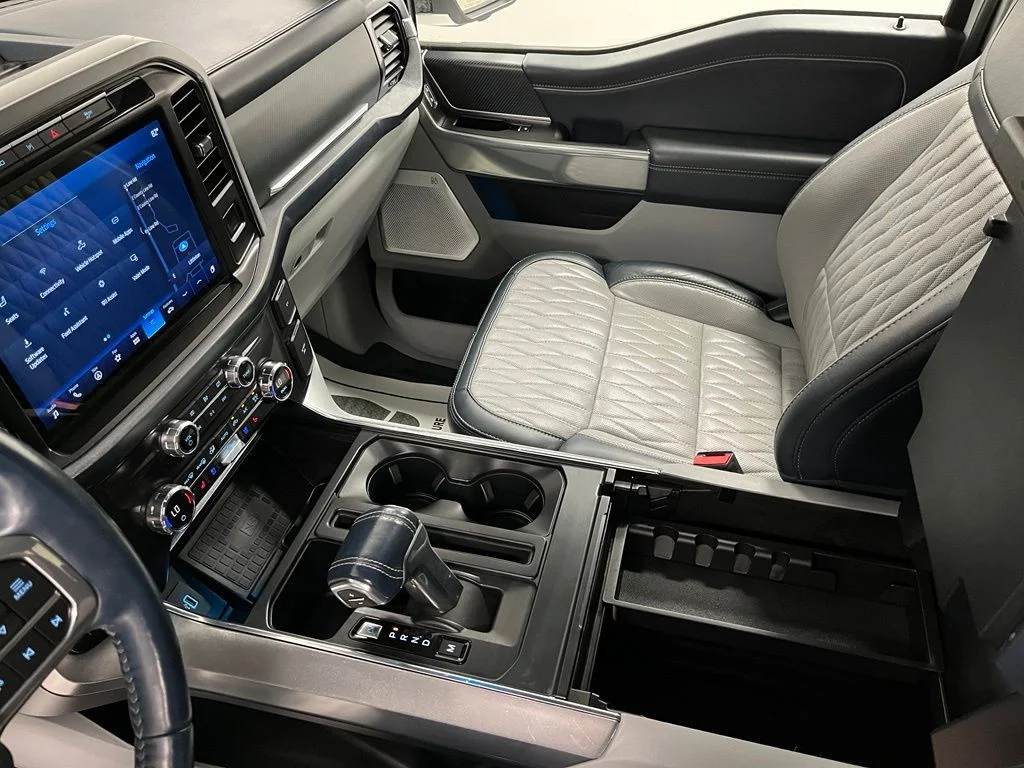 Used 2021 White Ford Limited image 39