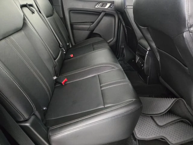 Used 2023 Green Ford Lariat image 16