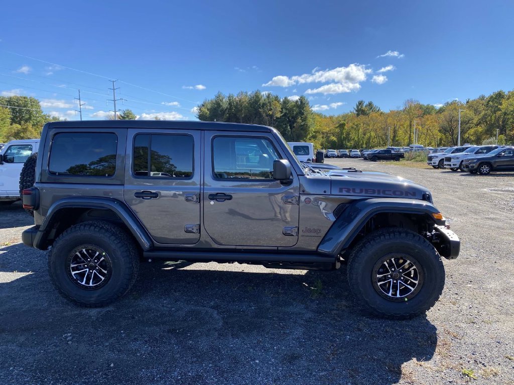 New 2027 Granite Crystal Metallic Clear-Coat Paint Jeep Rubicon X image 2
