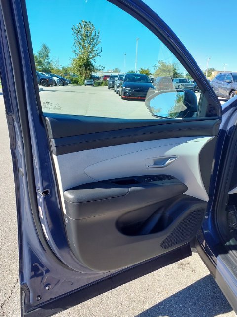 Used 2025 Blue Hyundai SEL Convenience image 17