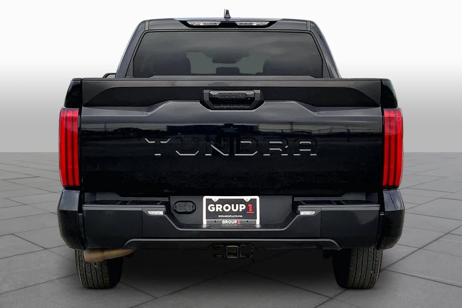 Used 2022 Midnight Black Metallic Toyota SR image 5