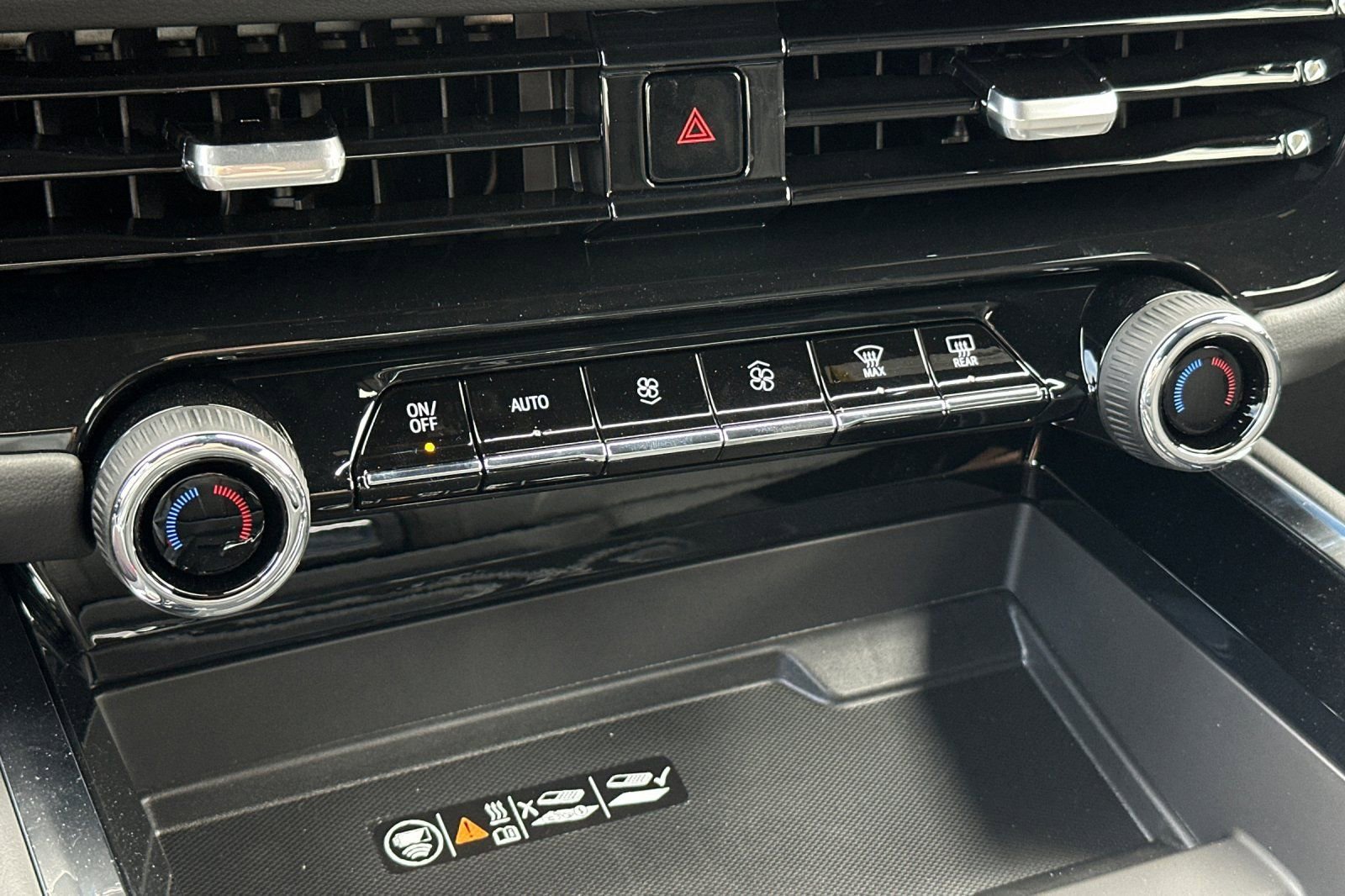 2026 Chevrolet Suburban High Country - Photo 22