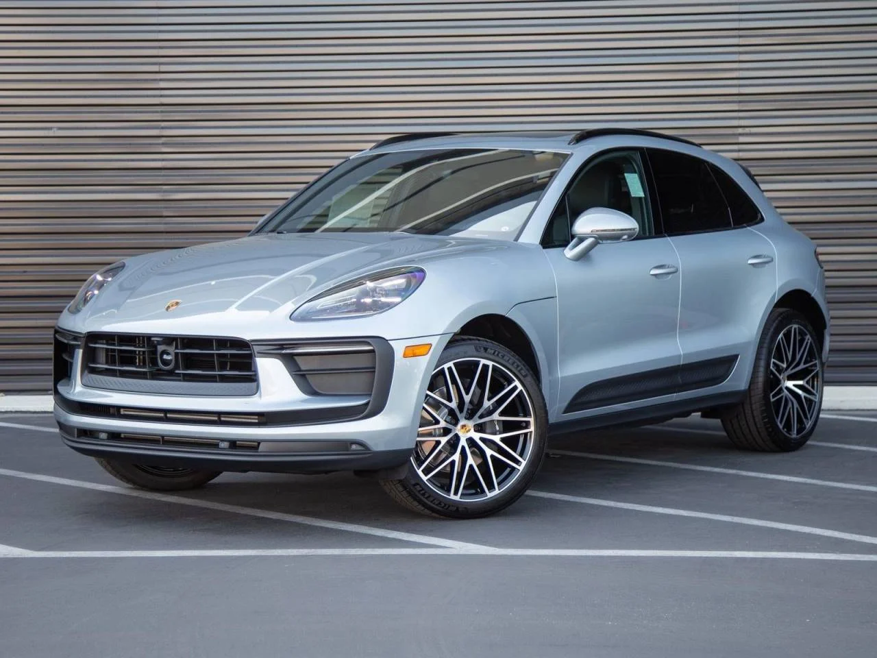 New 2026 Porsche Macan AWD 4D Sport Utility
