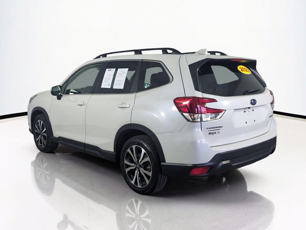 2023 Subaru Forester Limited - Photo 6