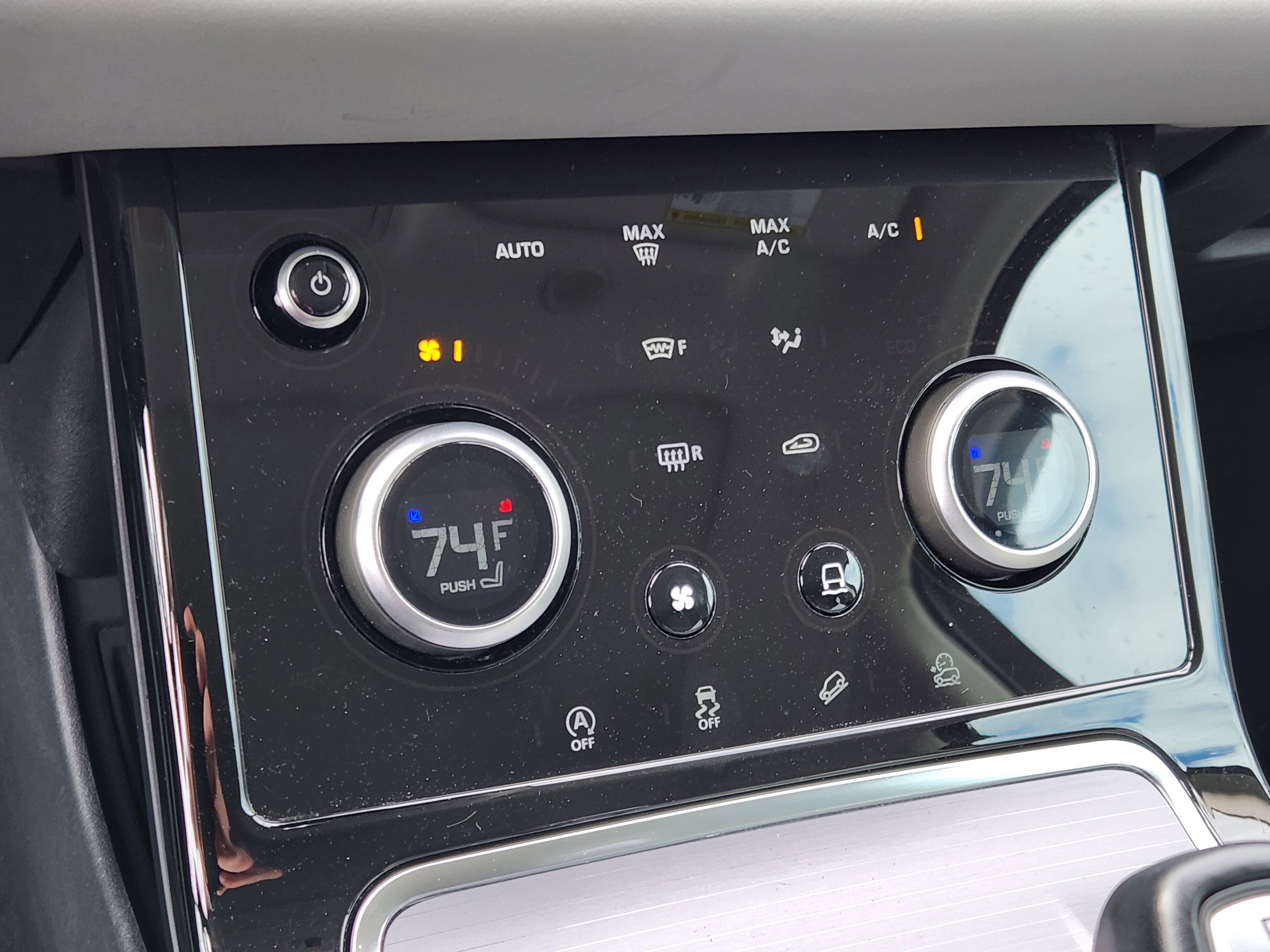 Used 2021 Seoul Pearl Silver Metallic Land Rover S image 20