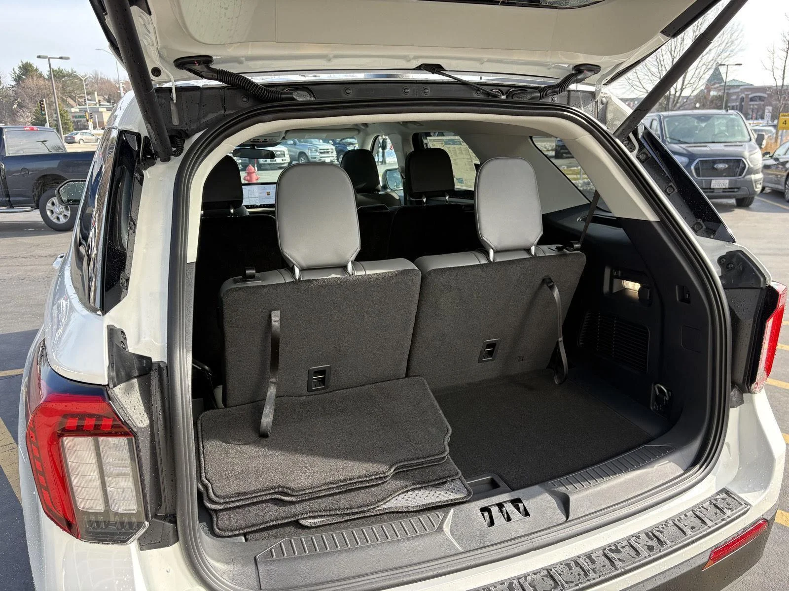 2026 Ford Explorer Active - Photo 20