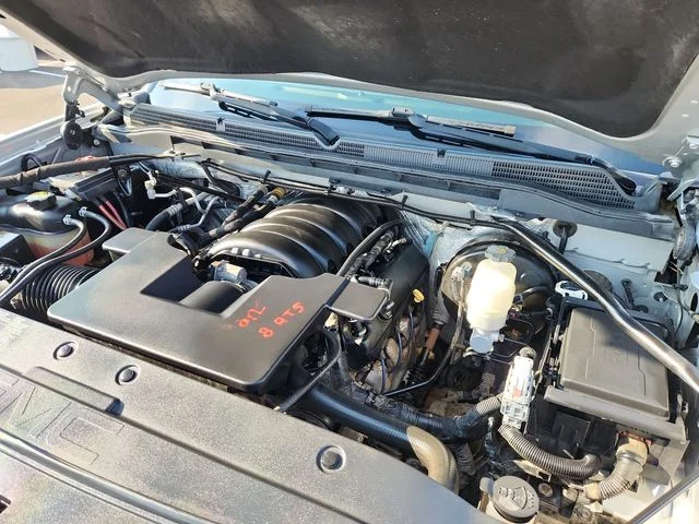 Used 2018 Silver GMC Base image 18