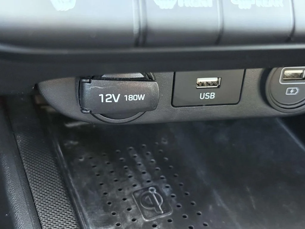 Used 2021 Black Hyundai SEL image 30