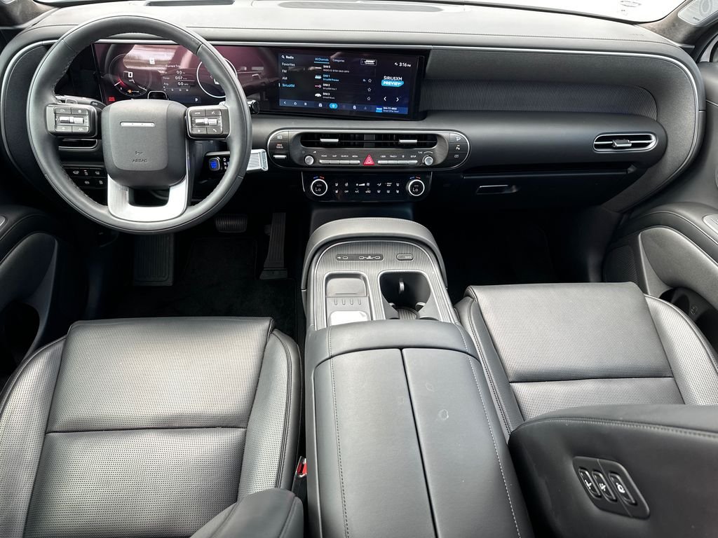 Used 2026 White Hyundai Calligraphy image 24