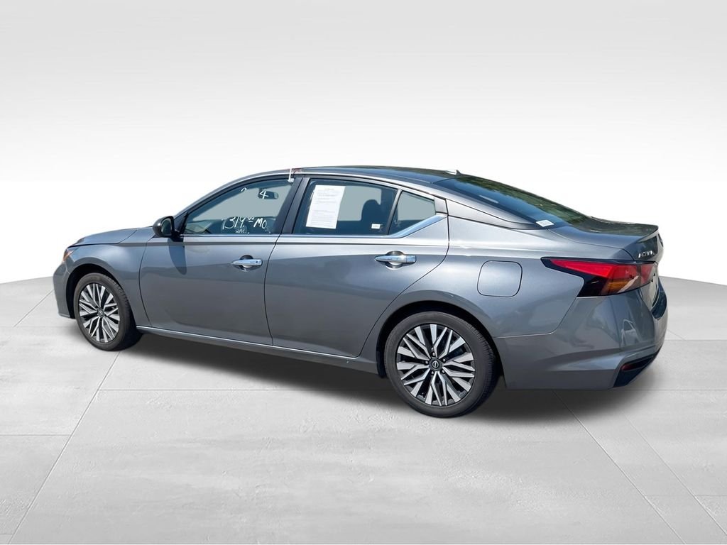 Used 2024 Gray Nissan 2.5 SV image 6